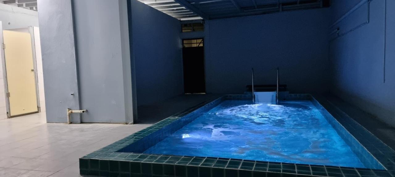 Jma Ferringhi Beach Hotel Бату Феринги Екстериор снимка
